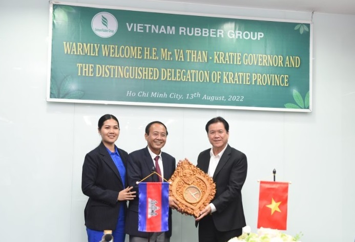Dự án cao su của VRG tại tỉnh Kratie, Campuchia mang lại hiệu quả cho địa phương